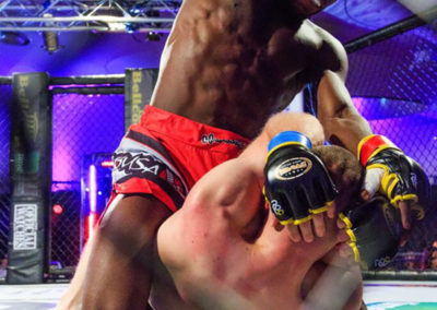 Mike Ekundayo Punches Opponent